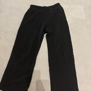 Schwarze Jogginghose