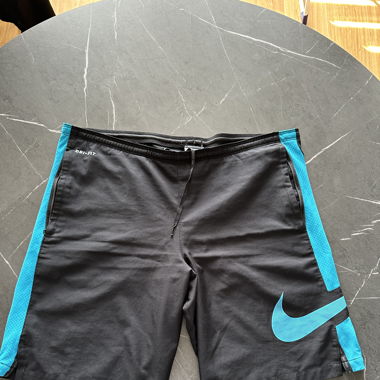 Kurze Hose, Sporthose / (Nike)