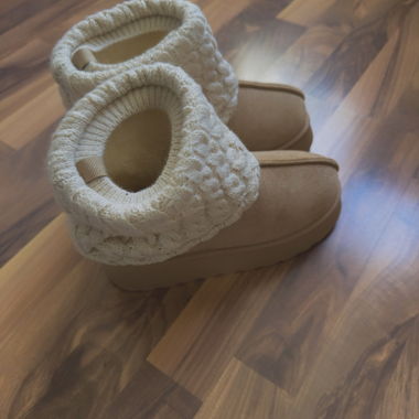 UGG Style Boots 38  neu & gefütt