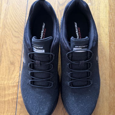 Skechers