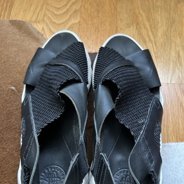 Nike Huarache Sandalen schwarz Grösse 42
