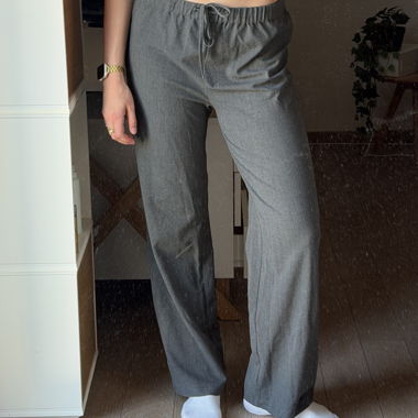 Graue Wide-Leg-Hose
