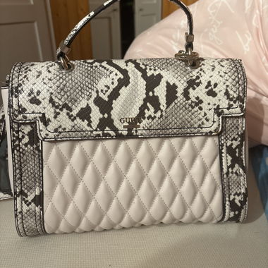 Sac Guess à imprimé serpent