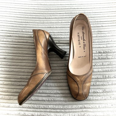 Incroyable talon vintage cuir véritable 