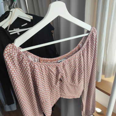 Langärmliges Crop Top von Hollister