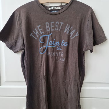 T-shirt con stampa vintage