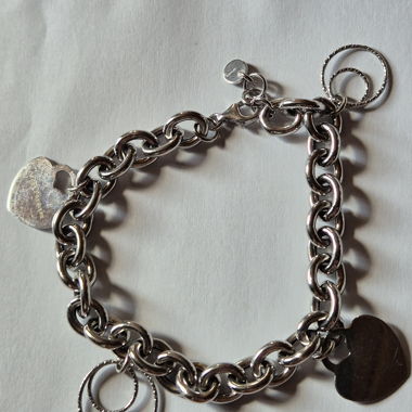 Bracciale con charm color argento