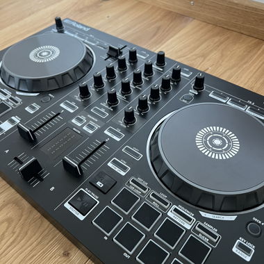 ROLAND DJ CONTROLLER