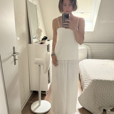 Maxi white dress with see through bottom