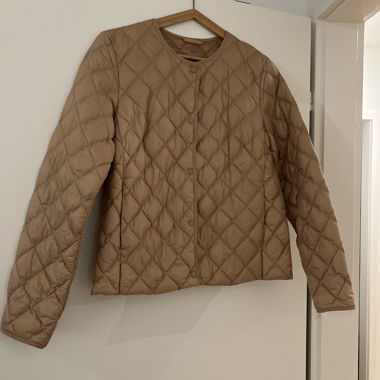 Unter Jacke 