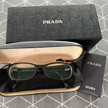 Schwarze Prada Brillen