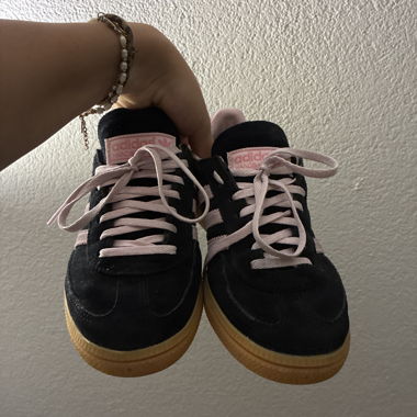 Adidas Sneaker schwarz-rosa
