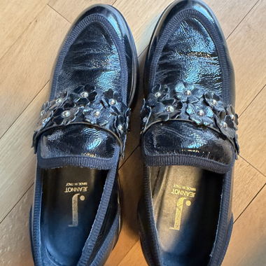 Jeannot loafers in black, size 37