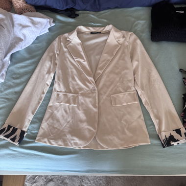 Blazer crema effetto seta