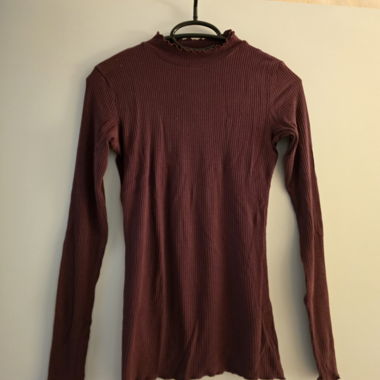 herbstliches Langarmshirt figurbetont