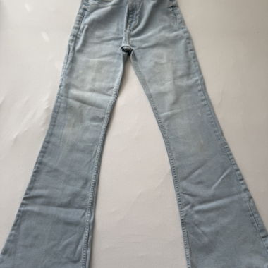 Jean pattes d'éléphant bleu clair
