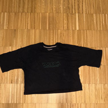 Volcom Crop Top