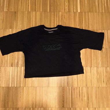 Volcom Crop Top