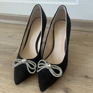 Schwarze High Heels