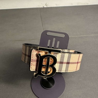 Burberry Gürtel (Doppelseitig)