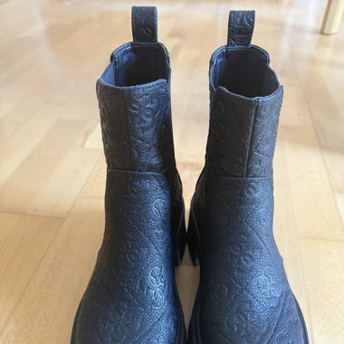 Guess Stiefel 
