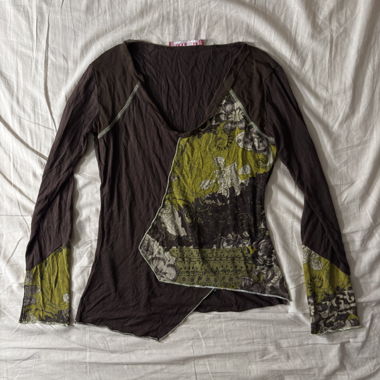 “In my Memory” long sleeve top