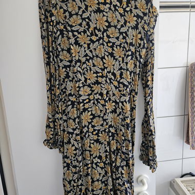 Tommy Hilfiger dress floral pattern EUR 34