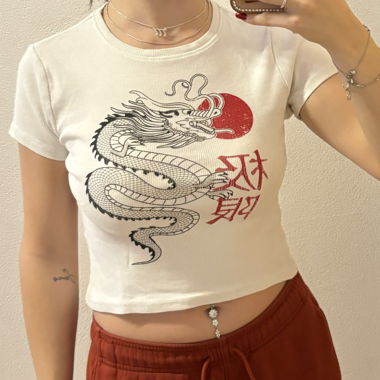 Shirt mit Drache drauf