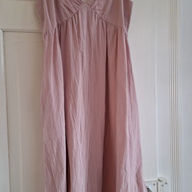 Pinkes Midikleid