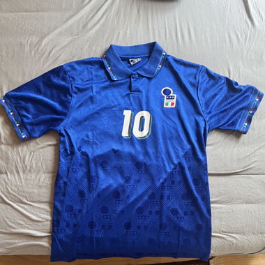 Italia Retro Roberto Baggio Shirt