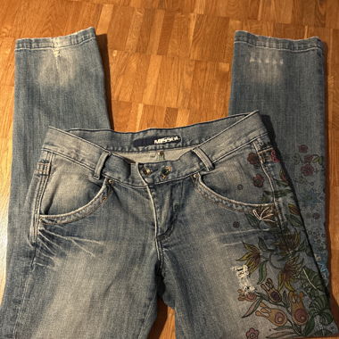 Jeans Miss Sixty taille basse avec design floral