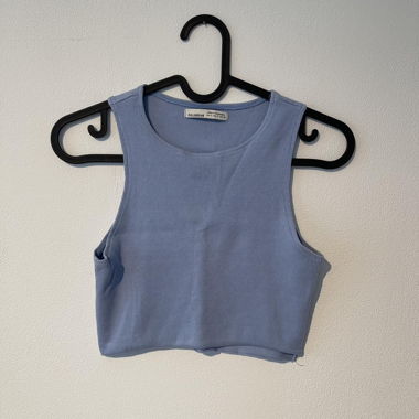 Blue ribbed crop top from Pull&Bear