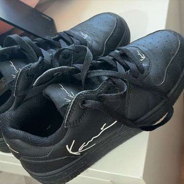 Karl Kani size 38