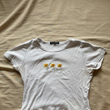 brandy melville baby tee