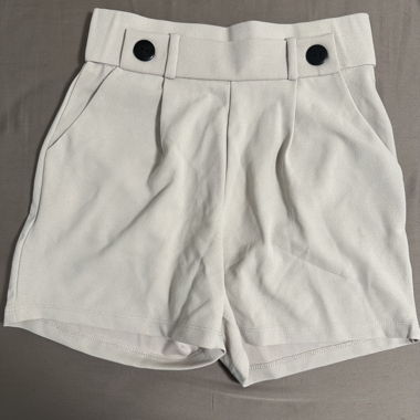JDY Shorts Size S / unworn