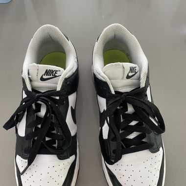Nike Sneaker (Vegan)