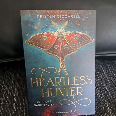 Heartless Hunter. Der rote Nachtfalter, Band 1
