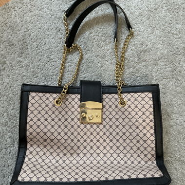 Shopper con motivo monogramma