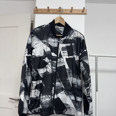 Leichte Adidas Jacke