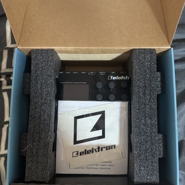 Elektron Digitakt - Drum Computer & Sampler