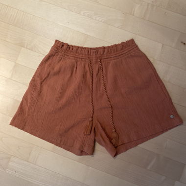 Shorts en tissu court rouille
