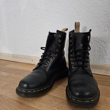 Dr. Martens Lederstiefel