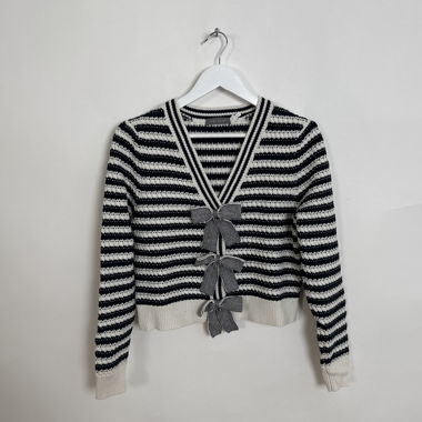 Gestreifter Strickcardigan