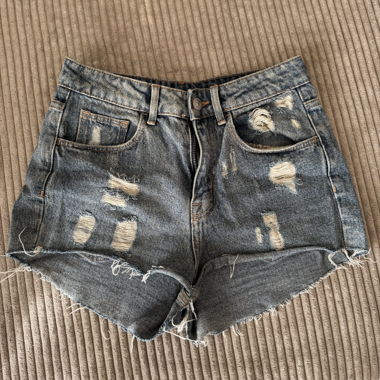 H&M High Waist Jeansshorts EUR 34
