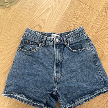 ZARA Jeans Shorts S