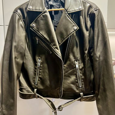 Zara Lederjacke