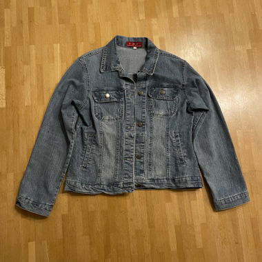VINTAGE JEANS/DENIM JACKET