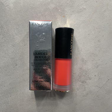 Nouveau rouge à lèvres liquide mat Lancome