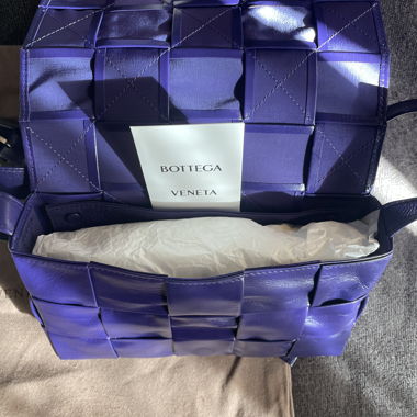 Cassette Bottega Veneta violette