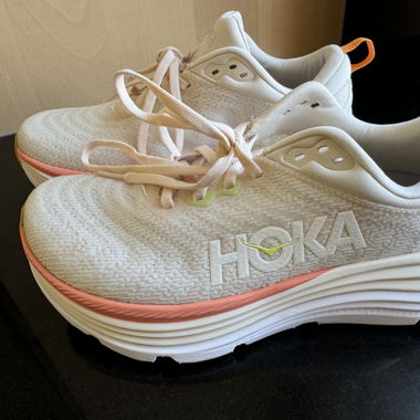 Hoka 38 2/3